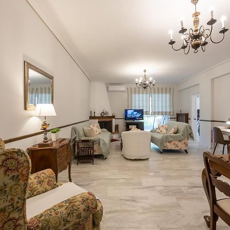 3Bed Flat With Private Parking In Superb Location Appartamento Atene Esterno foto